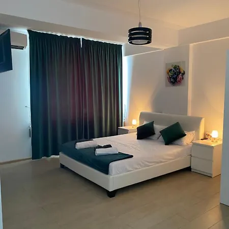 Amber House Mamaia Nord